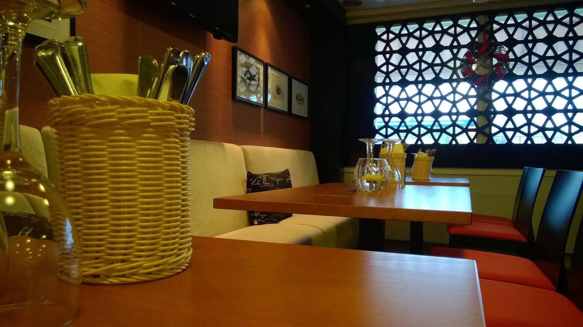 Hotel Pietari Kylliaeinen Savonlinna Buitenkant foto